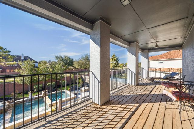 2504 Baywater Canyon Drive, Pearland, TX 77584
