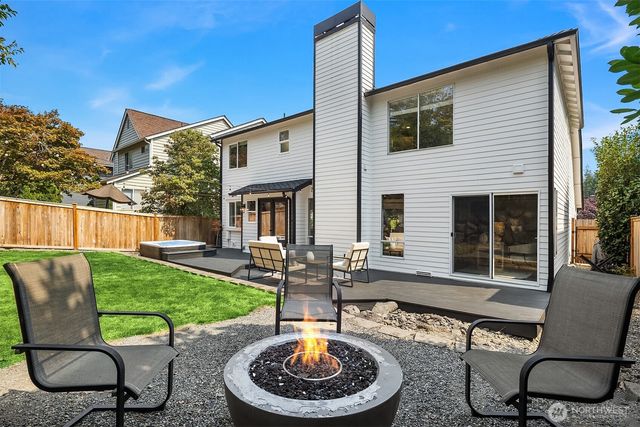 3745 248th Avenue SE, Sammamish, WA 98029