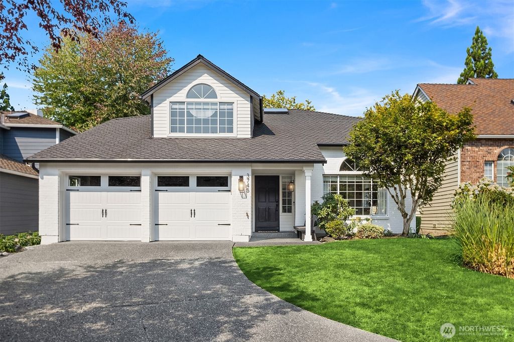3745 248th Avenue SE, Sammamish, WA 98029