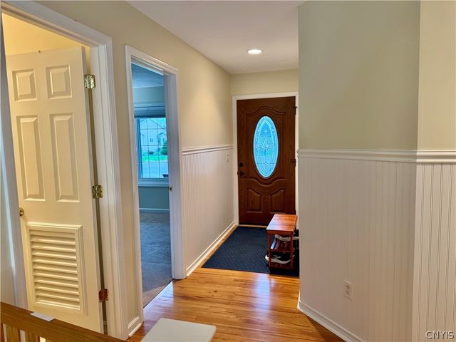 4210 Mistral Circle, Clay, NY 13090