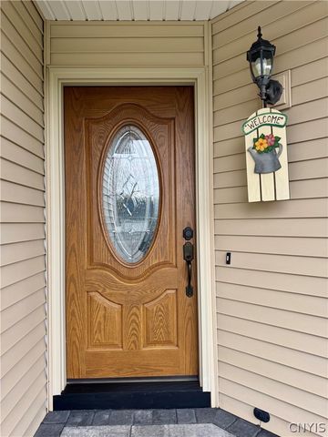 4210 Mistral Circle, Clay, NY 13090
