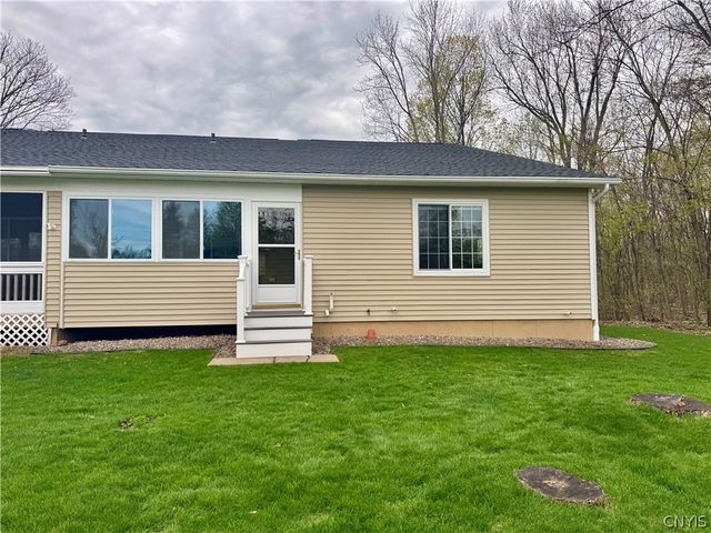 4210 Mistral Circle, Clay, NY 13090