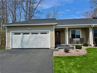 4210 Mistral Circle, Clay, NY 13090
