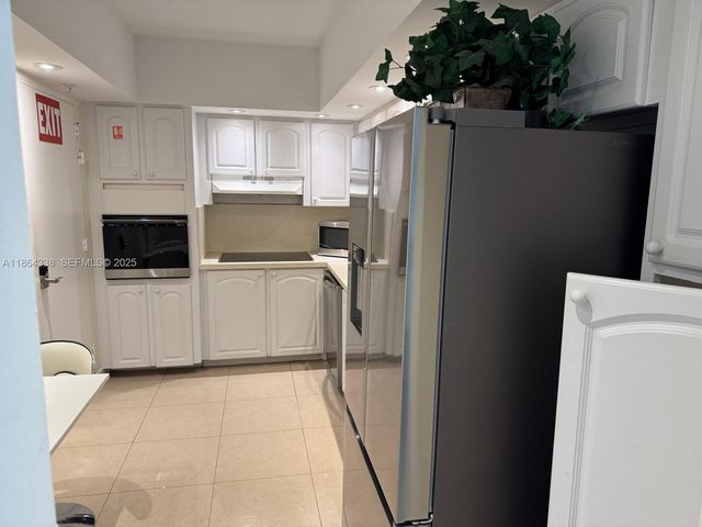 3801 S Ocean Drive 14V, Hollywood, FL 33019
