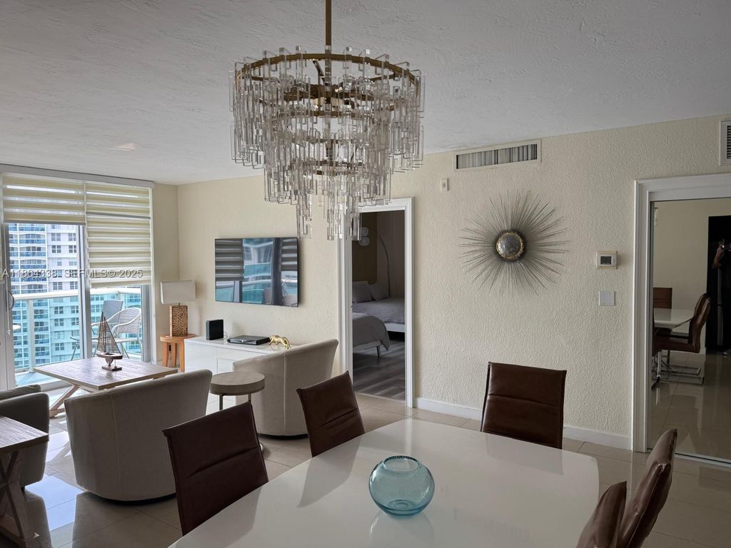 3801 S Ocean Drive 14V, Hollywood, FL 33019