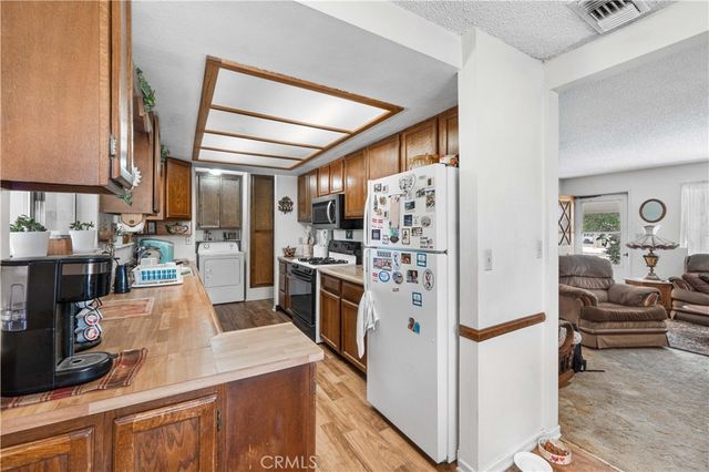 10042 Ave S12, Littlerock, CA 93543