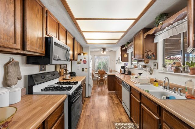 10042 Ave S12, Littlerock, CA 93543