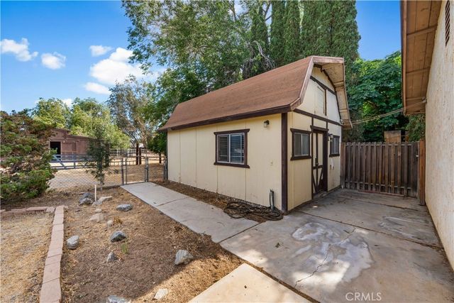 10042 Ave S12, Littlerock, CA 93543