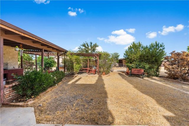 10042 Ave S12, Littlerock, CA 93543