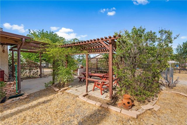10042 Ave S12, Littlerock, CA 93543