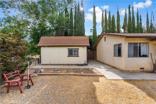10042 Ave S12, Littlerock, CA 93543