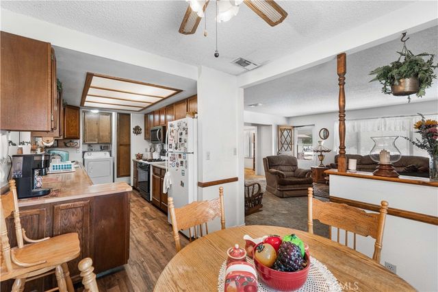 10042 Ave S12, Littlerock, CA 93543