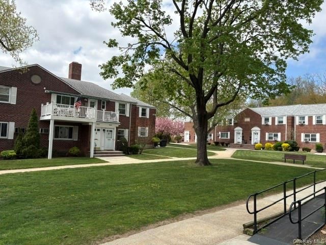 260-55 Langston Avenue E-1, Glen Oaks, NY 11004