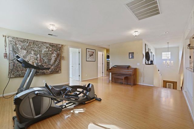 2059 Erickson Cir, Stockton, CA 95206