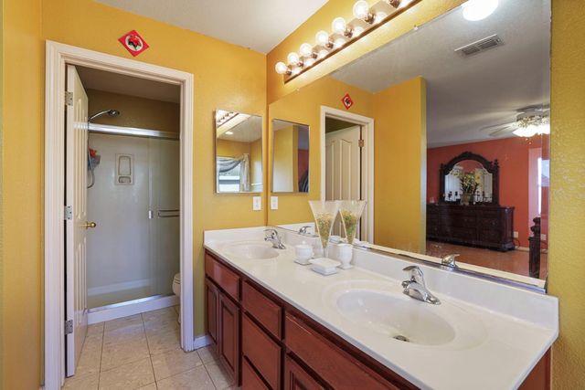 2059 Erickson Cir, Stockton, CA 95206