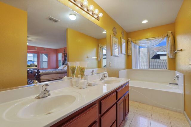 2059 Erickson Cir, Stockton, CA 95206