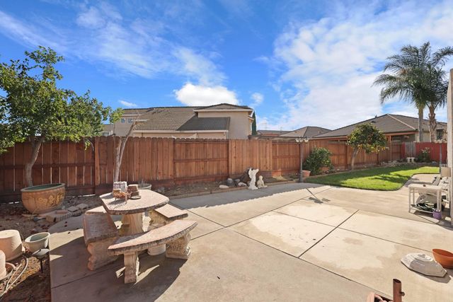2059 Erickson Cir, Stockton, CA 95206