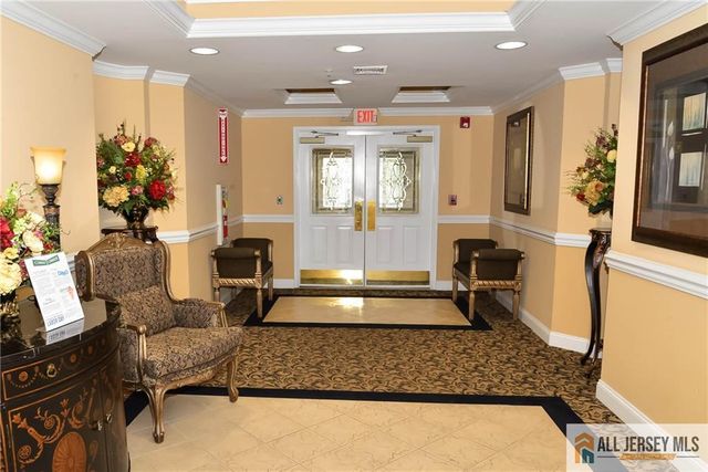 2103 Neville Court, Franklin, NJ 08873