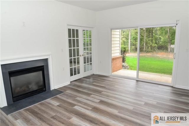 2103 Neville Court, Franklin, NJ 08873