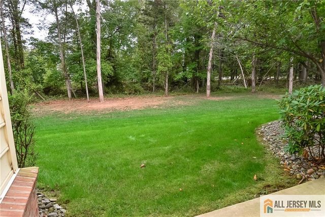 2103 Neville Court, Franklin, NJ 08873