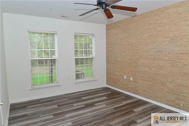 2103 Neville Court, Franklin, NJ 08873