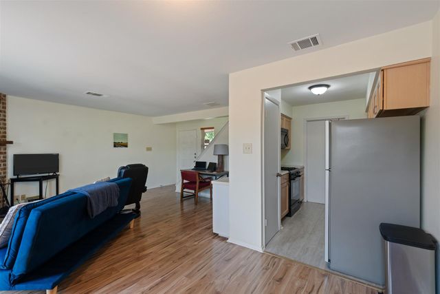 101 S Clearday DR 122, Austin, TX 78745