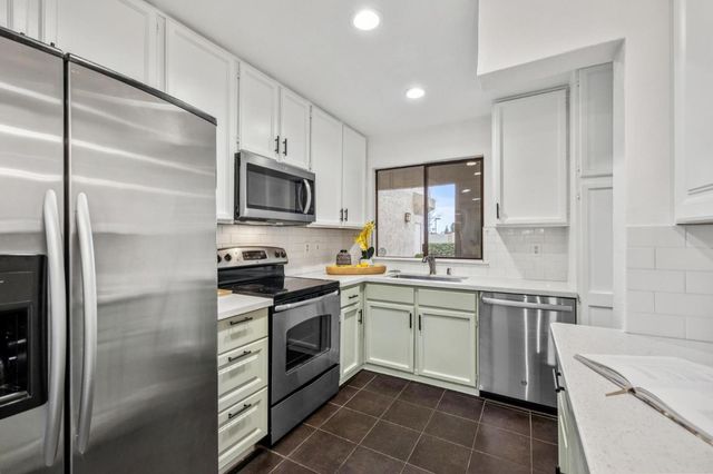 1303 Victoria Terrace, Sunnyvale, CA 94087