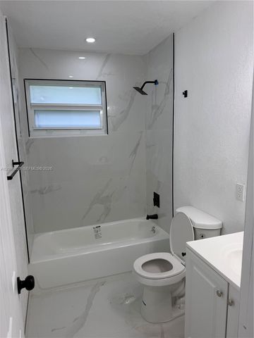 260 NE 42nd Court, Deerfield Beach, FL 33064