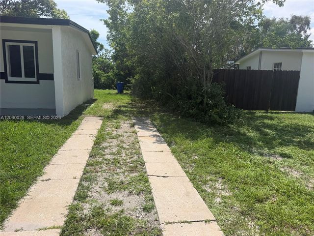 260 NE 42nd Court, Deerfield Beach, FL 33064