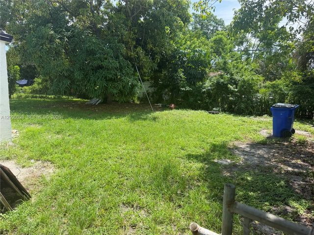 260 NE 42nd Court, Deerfield Beach, FL 33064