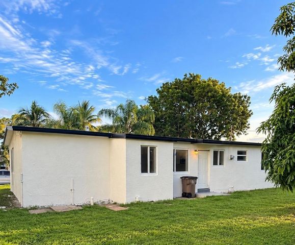 260 NE 42nd Court, Deerfield Beach, FL 33064