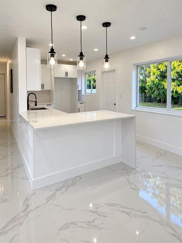260 NE 42nd Court, Deerfield Beach, FL 33064