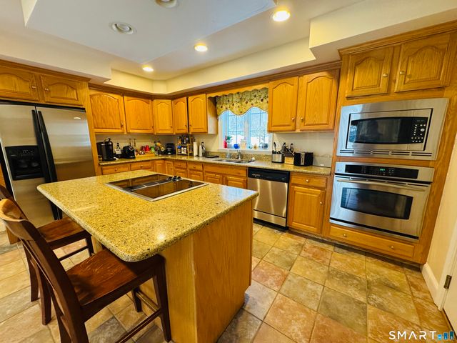 1350 Thompson Road, Thompson, CT 06277