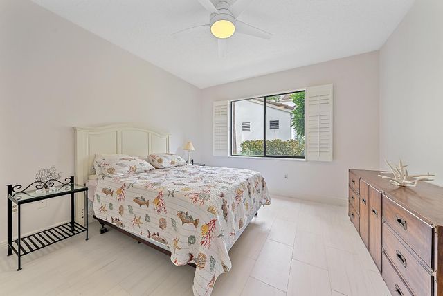 811 Oak Harbour Drive, Juno Beach, FL 33408