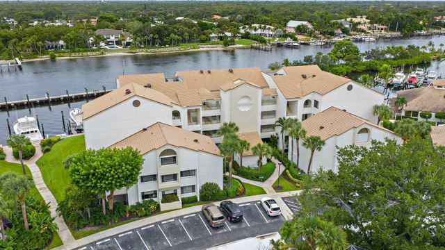 811 Oak Harbour Drive, Juno Beach, FL 33408