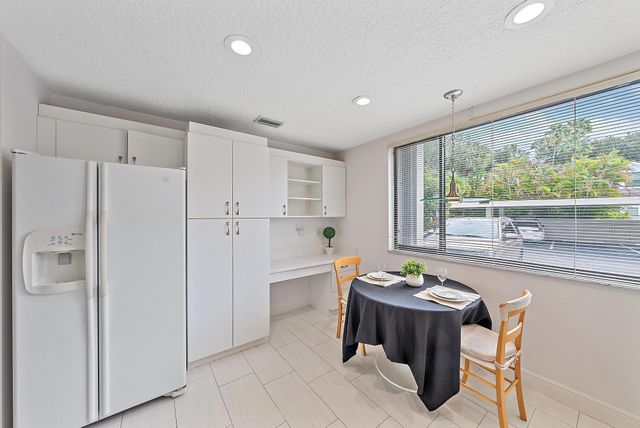 811 Oak Harbour Drive, Juno Beach, FL 33408