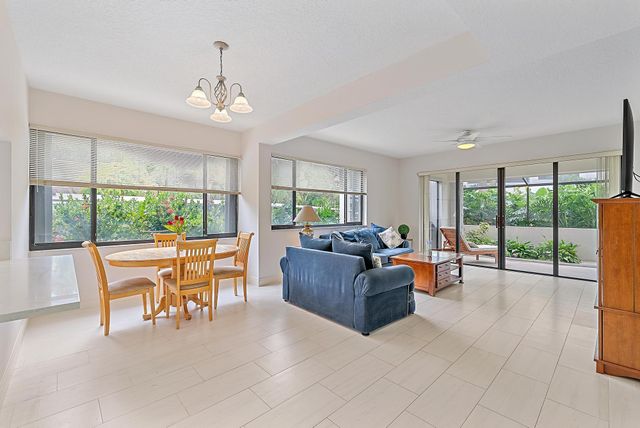 811 Oak Harbour Drive, Juno Beach, FL 33408