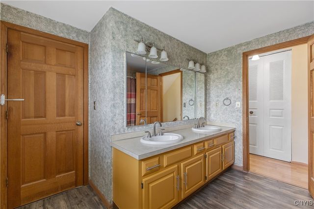 8408 Silver Spruce Circle, Clay, NY 13090