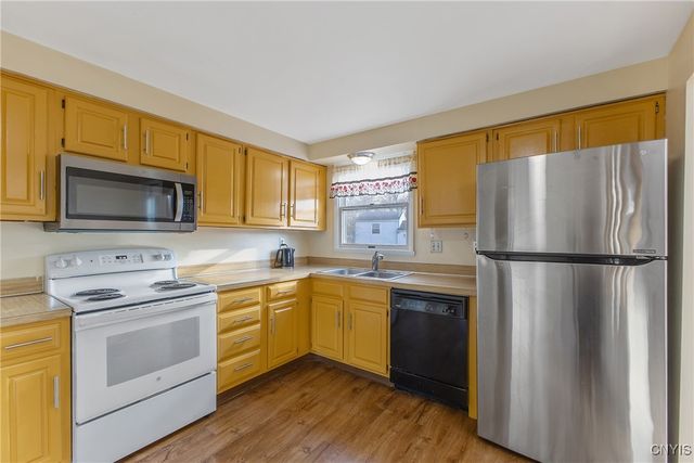 8408 Silver Spruce Circle, Clay, NY 13090