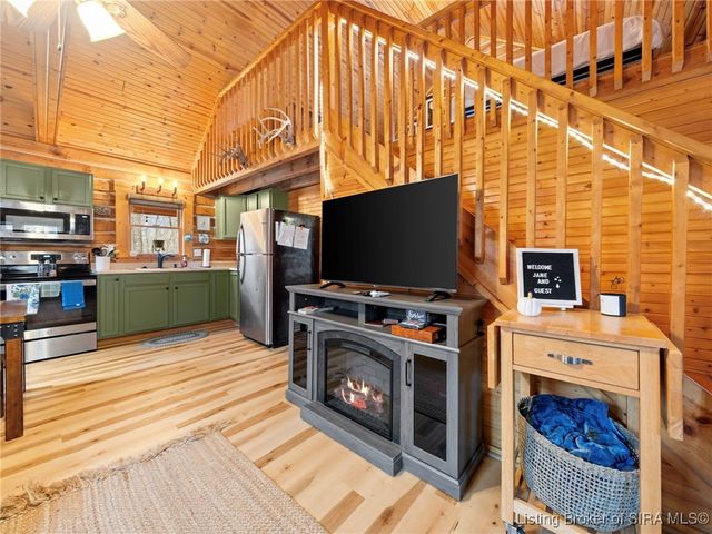 10510 Deer Drive, Birdseye, IN 47513