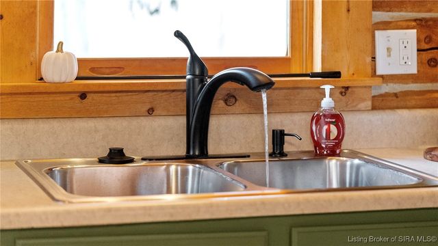 10510 Deer Drive, Birdseye, IN 47513