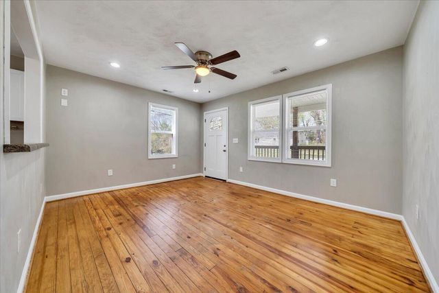 1423 Varnell AVE, Roanoke, VA 24012
