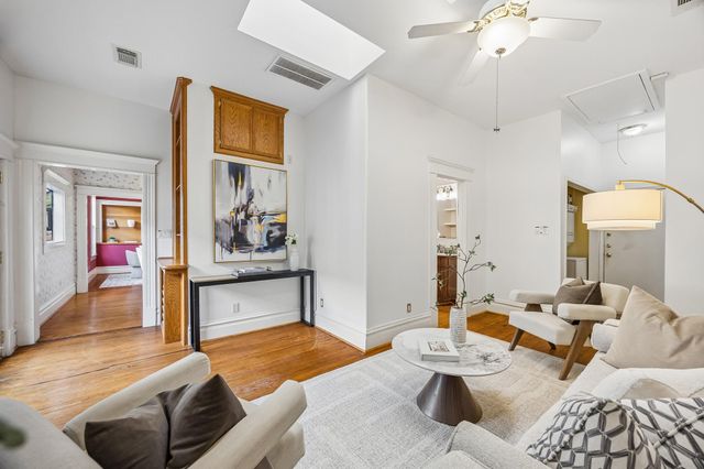 1301 Rutland Street, Houston, TX 77008