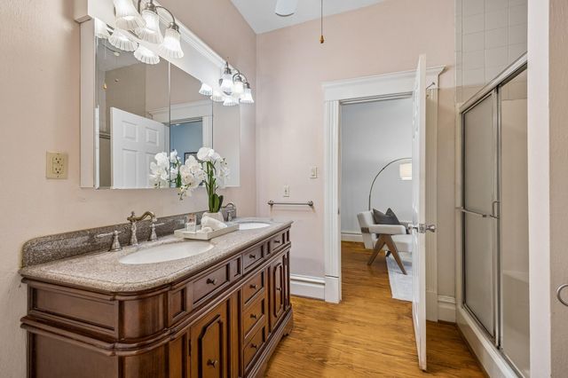 1301 Rutland Street, Houston, TX 77008