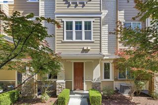 6677 S Mariposa Ln, Dublin, CA 94568