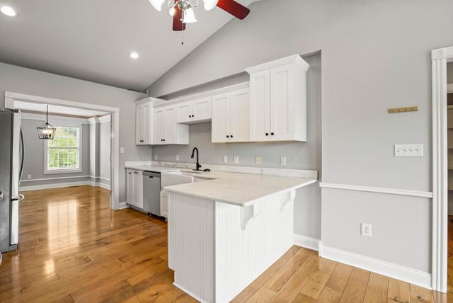 92 Water Cliff Drive, Somerset, KY 42503