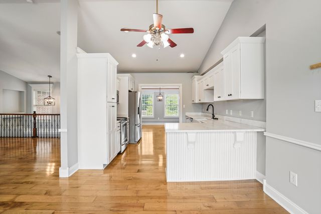 92 Water Cliff Drive, Somerset, KY 42503