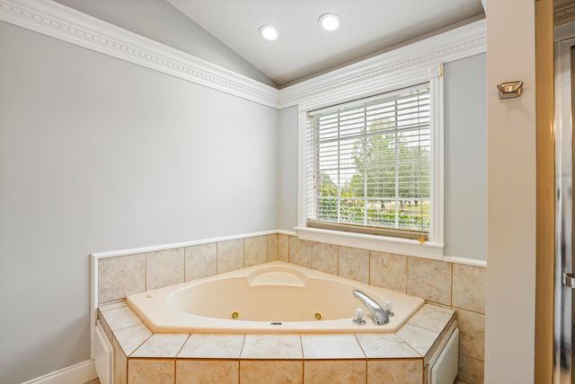 92 Water Cliff Drive, Somerset, KY 42503