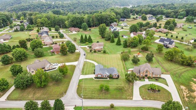 92 Water Cliff Drive, Somerset, KY 42503