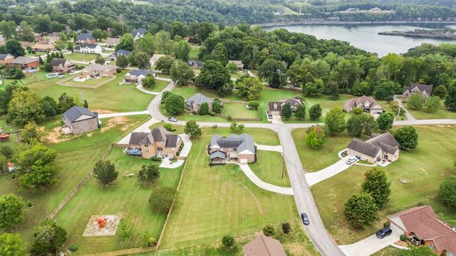 92 Water Cliff Drive, Somerset, KY 42503